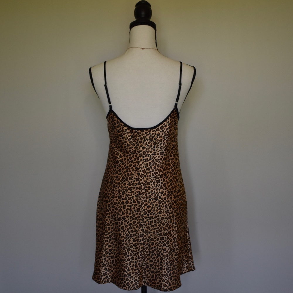 satin slip w/ MATCHING ROBE - Picture 4 of 6
